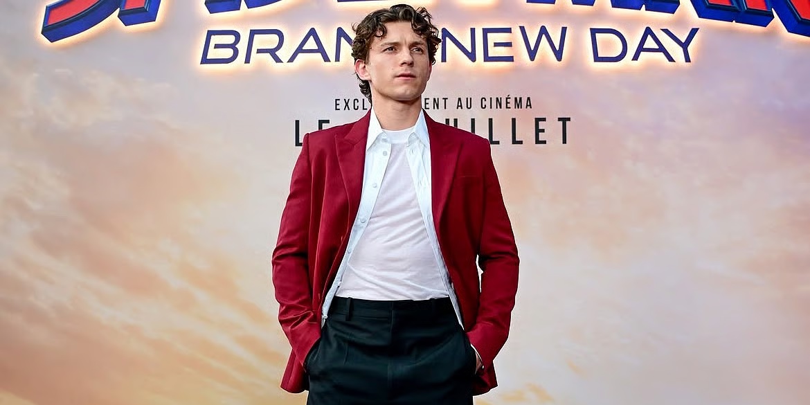 Tom Holland's 3-Move 'Cindy' Workout: How to Do It at Home